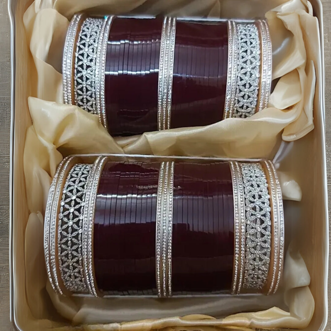 Elegant Red Bridal Bangles Set (Chooda) with Silver and Floral Design – Traditional Wedding Jewelry for Women